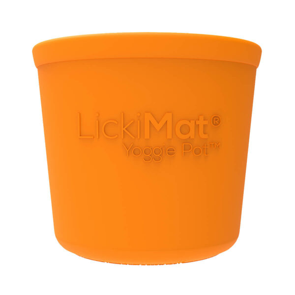 LickiMat Yoggie Pot oranssi aktivointikuppi, edestä katsottuna.