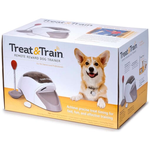 Petsafe Treat and Train koiran koulutuslaitteen myyntipakkaus.