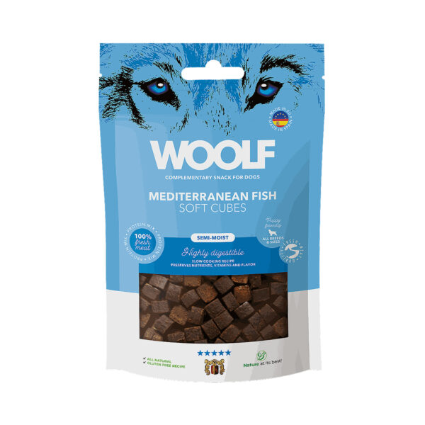 Woolf pehmeä kalan lihakuutio 100 g, puolikostea koiranherkku uudelleensuljettavassa pussissa.